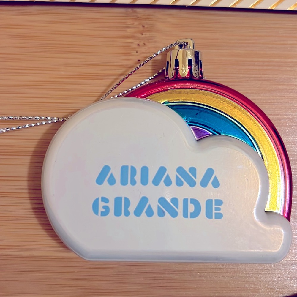 Ariana grande cloud ornament